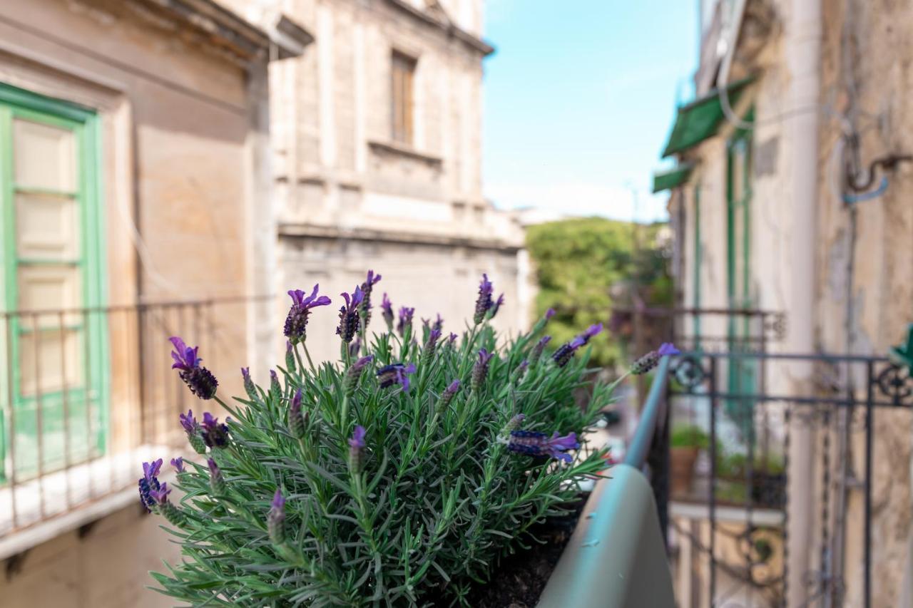 NicolHouse - Appartamento nel centro storico di Palermo Esterno foto